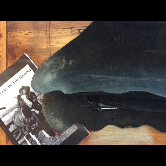 Black suede leather ladies chaps 🍒FREE SHIPPING🍒 - Picture 5 of 10